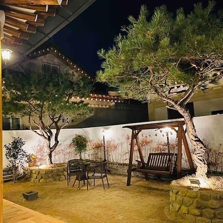 Adam Guesthouse Gyeongju Bagian luar foto