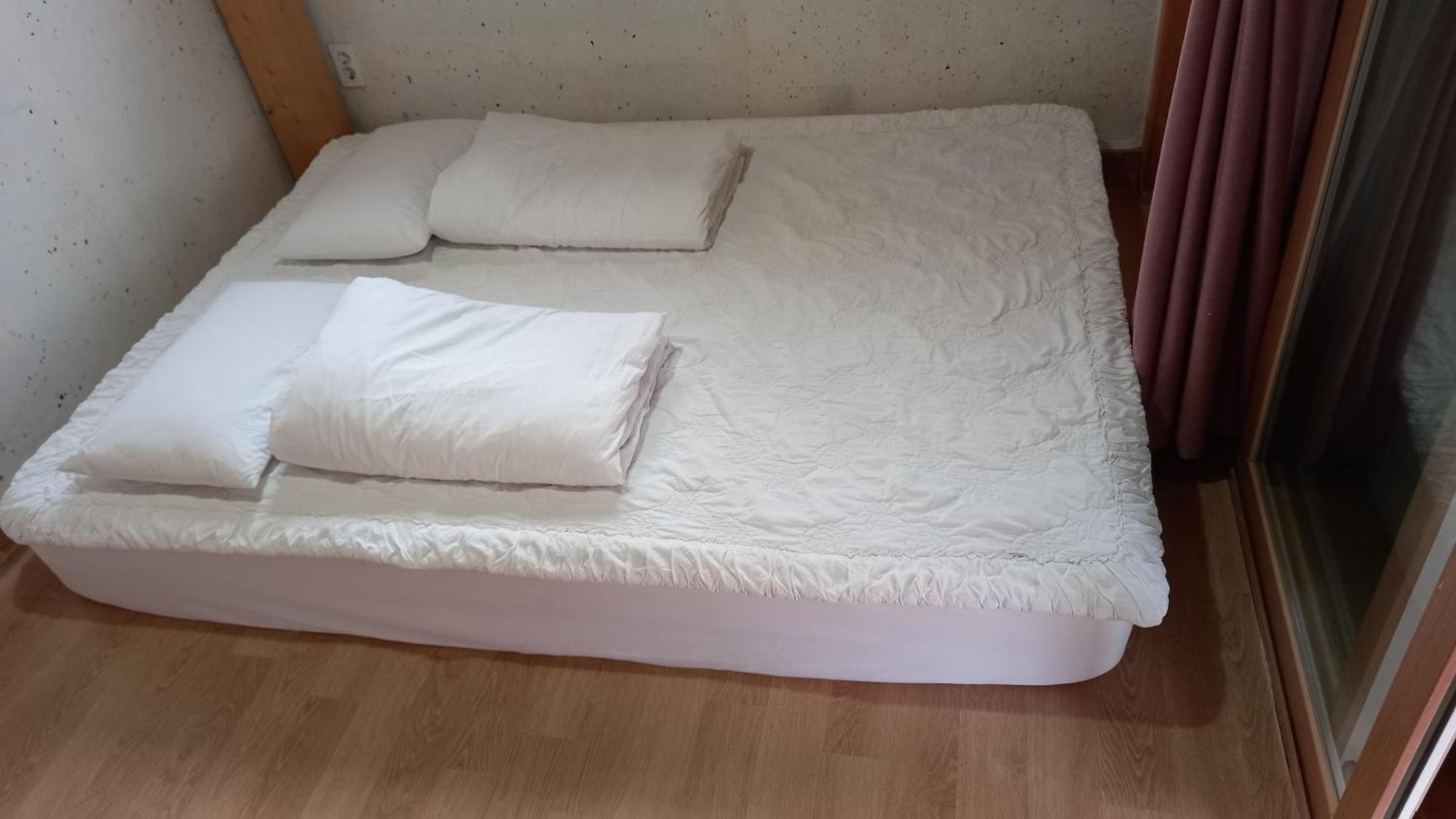 Adam Guesthouse Gyeongju Bagian luar foto