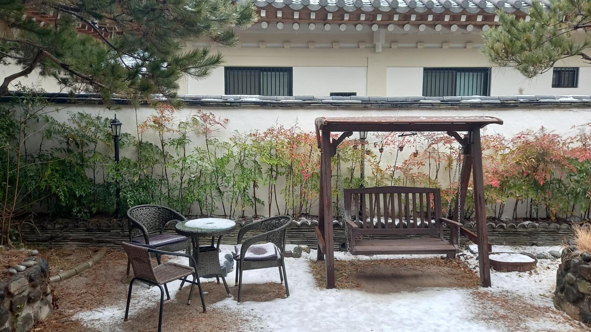 Adam Guesthouse Gyeongju Bagian luar foto
